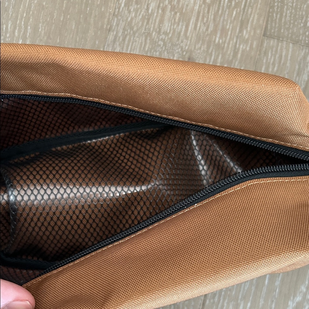 Carhartt Brown Travel Kit / Toiletry Bag - Picture 2 of 6